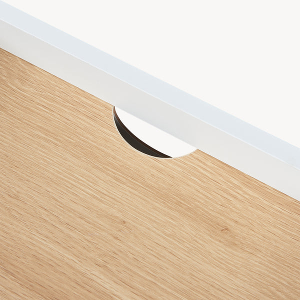 Stolik nocny Kuorshare 55x42x37 cm biały/dąb [en.casa]