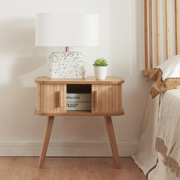 Szafka nocna Nordkapp z 2 drzwiami [en.casa]