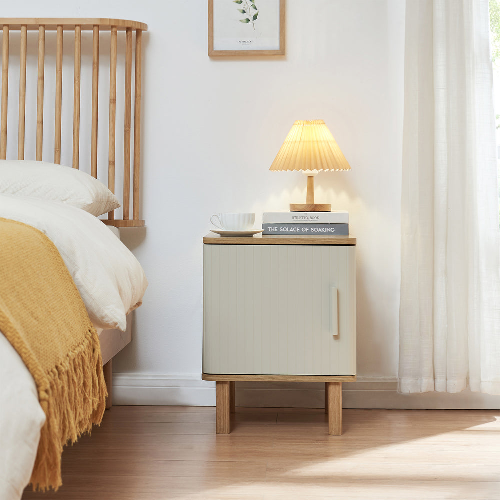 Szafka nocna Ferrersp z drzwiami 50x40x40 cm dąb optyka/piaskowy [en.casa]