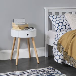 Stolik nocny Aurich 50x38x38 cm z szufladą w stylu retro biały en.casa