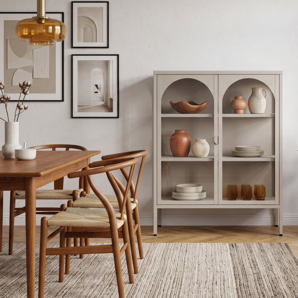 Witryna-komoda Klippestad stal 95x80x35 cm kolor wielbłądzi [en.casa]