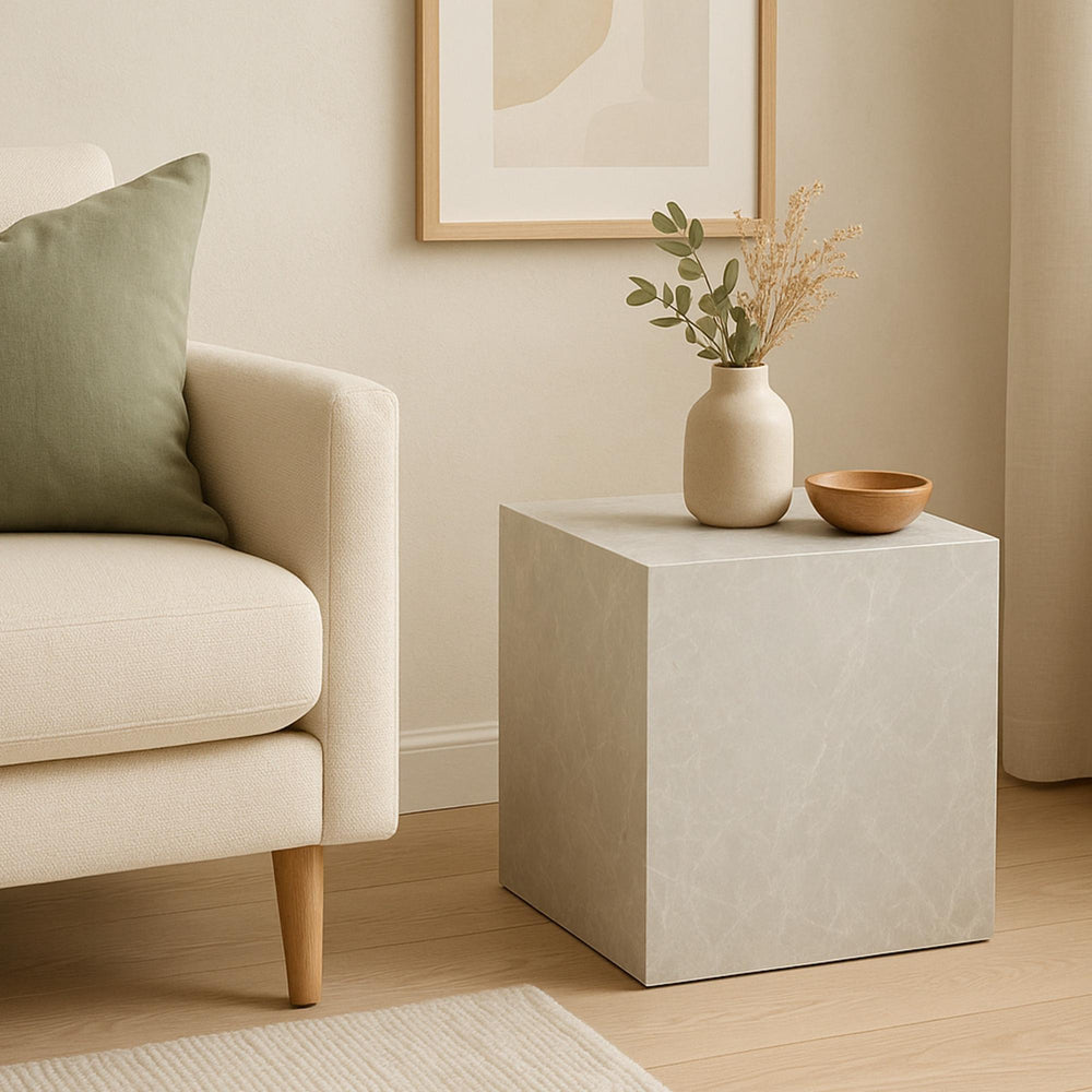 Stolik boczny Ellelu [en.casa]