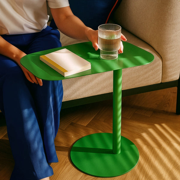 Stolik boczny Nastätten [en.casa]