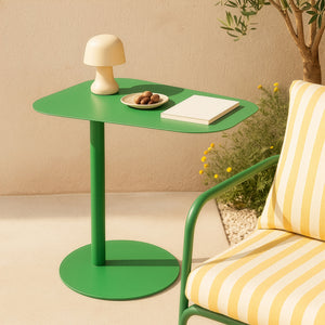 Stolik boczny Nastätten [en.casa]