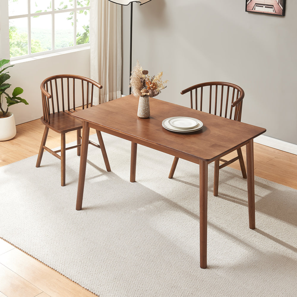 Stół do jadalni z drewna Klijori [en.casa]