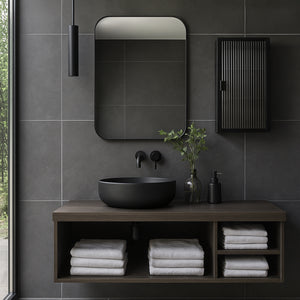 Szafka wisząca Zundert z drzwiami ze szkła żebrowanego 60x35x15 cm stal [en.casa]