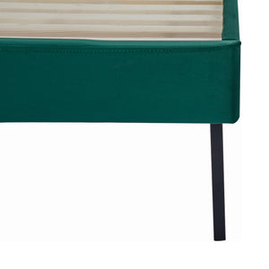 Łóżko tapicerowane Porvoo z materacem [en.casa]