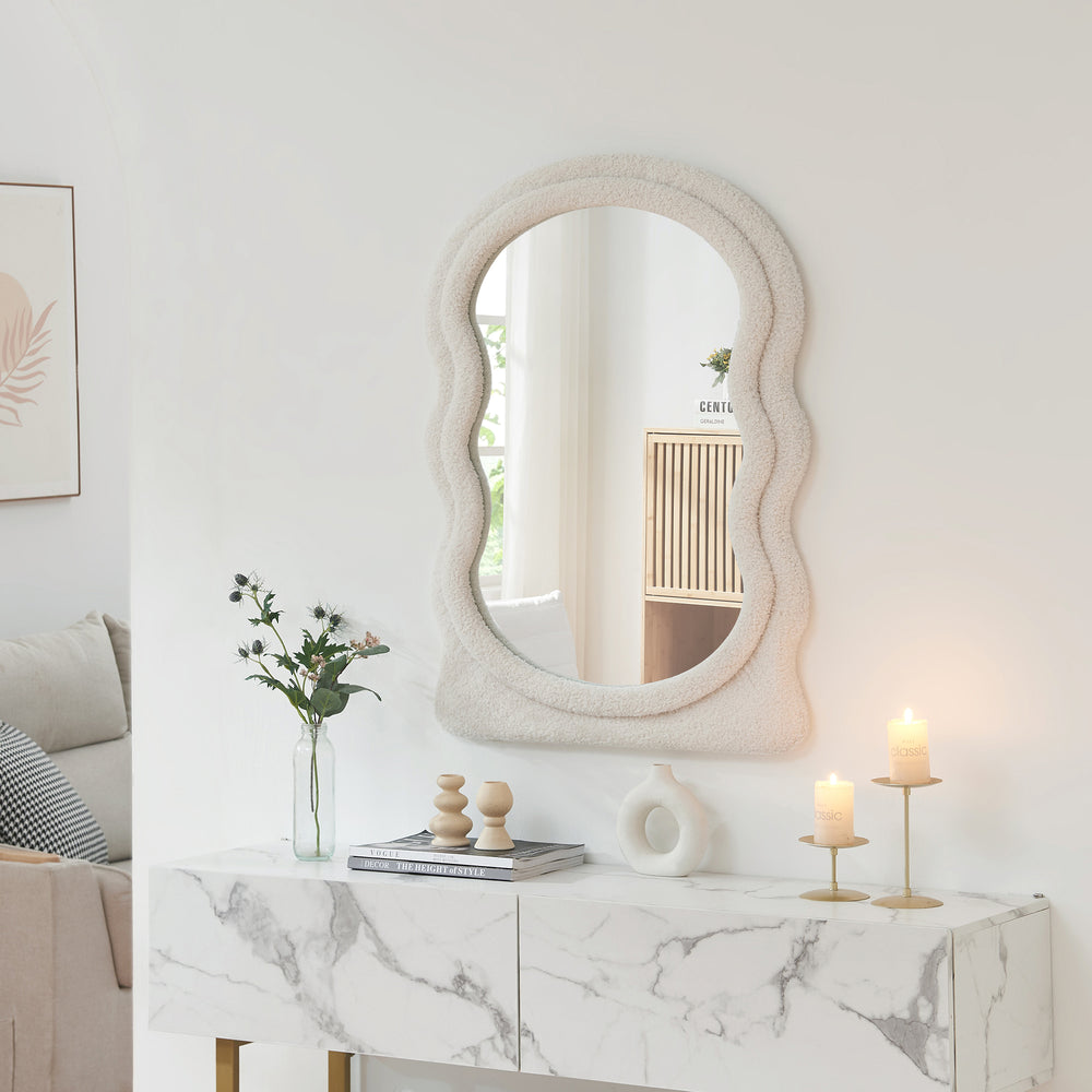 Wandspiegel Brummen mit Teddystoff - Rahmen 80x60 cm Weiß [en.casa] - premiumXL